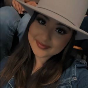 Meet your Posher, Jaky